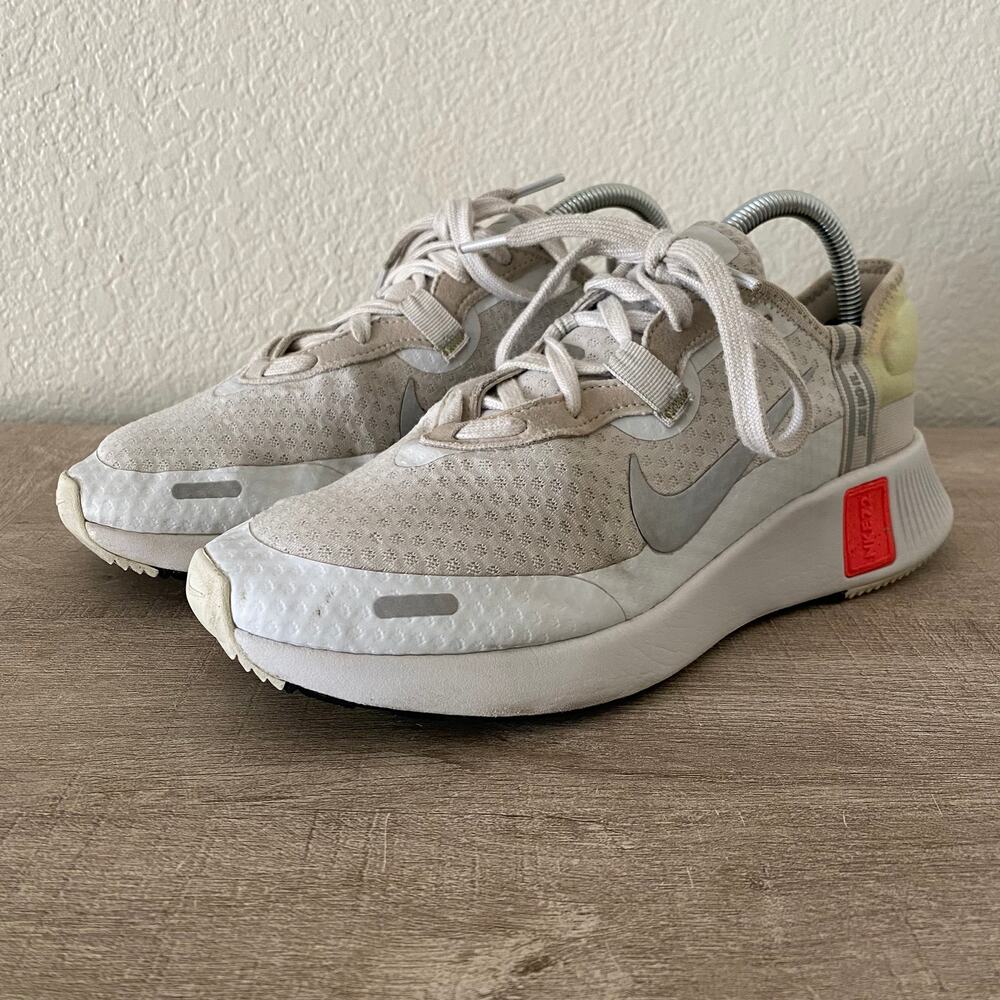 Nike 72 Reposto Womens Photon Dust Volt Lace Up Low Top Running Sneakers Shoes 9